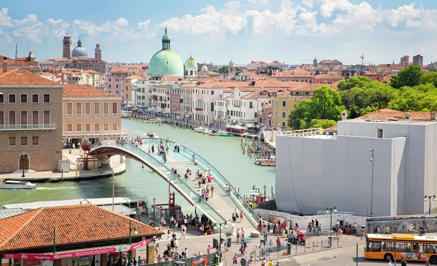 Piazzale Roma / Tronchetto ⇄ City Water Taxi | Venice Luxury Boat - Transfer Water Taxi in Venice