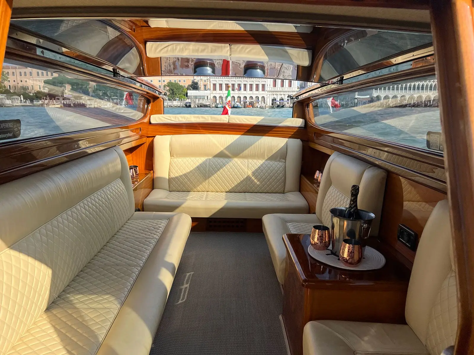 Tour in Venice | Venice Luxury Boat - Transfer Water Taxi in Venice